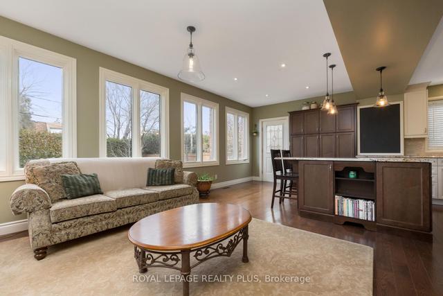 2175 Harcourt Cres, House detached with 4 bedrooms, 4 bathrooms and 5 parking in Mississauga ON | Image 8