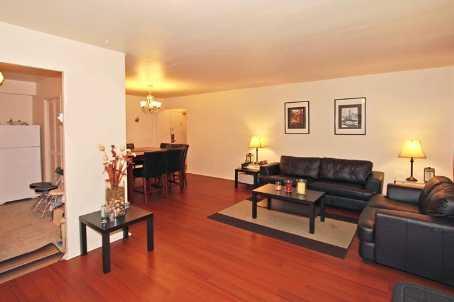 901 - 5 Massey Sq, Condo with 1 bedrooms, 1 bathrooms and null parking in Toronto ON | Image 3