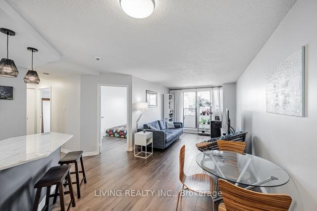 512 - 175 Hunter St E, Condo with 2 bedrooms, 1 bathrooms and 1 parking in Hamilton ON | Image 1