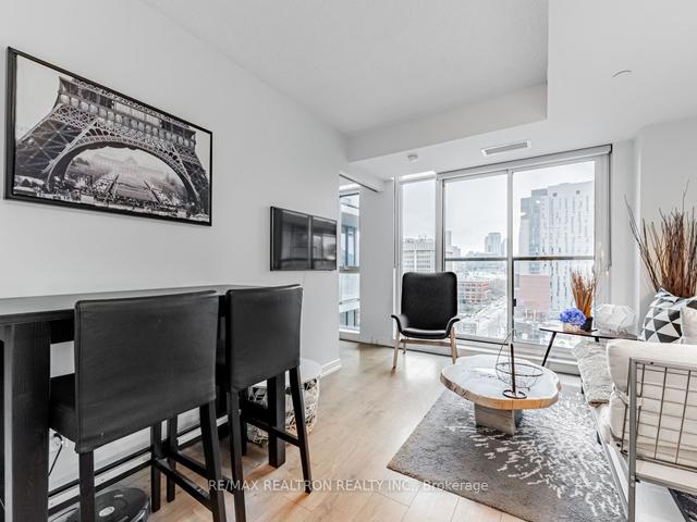 1202 - 297 College St, Condo with 1 bedrooms, 1 bathrooms and 0 parking in Toronto ON | Image 7