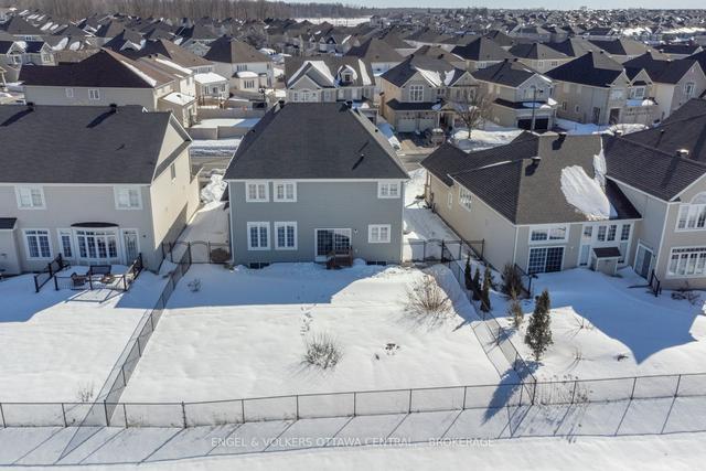 828 Kilbirnie Dr, House detached with 4 bedrooms, 4 bathrooms and 4 parking in Ottawa ON | Image 33