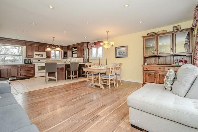 673 Ardleigh Cres, House detached with 4 bedrooms, 2 bathrooms and 3 parking in Burlington ON | Image 3