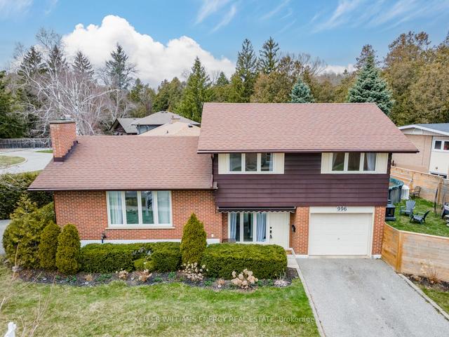 996 Regent Dr, House detached with 3 bedrooms, 2 bathrooms and 3 parking in Oshawa ON | Image 1