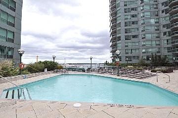 sph2-01 - 10 Yonge St, Condo with 1 bedrooms, 2 bathrooms and 1 parking in Toronto ON | Image 8