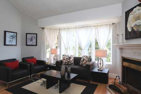 unit 5 - 96 Trinity St, Condo with 2 bedrooms, 2 bathrooms and 1 parking in Toronto ON | Image 3