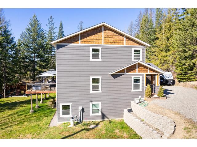 4817 Goat River North Road, House detached with 4 bedrooms, 4 bathrooms and 6 parking in Central Kootenay B BC | Image 68