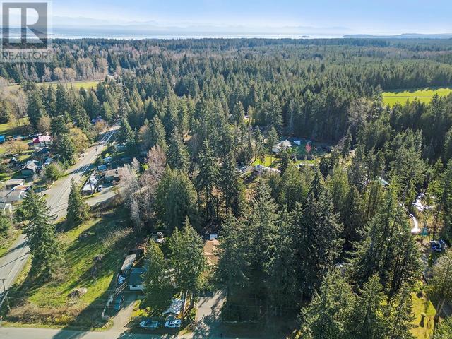 3406 Kentwood Rd, House detached with 3 bedrooms, 2 bathrooms and 4 parking in Comox Valley A BC | Image 30