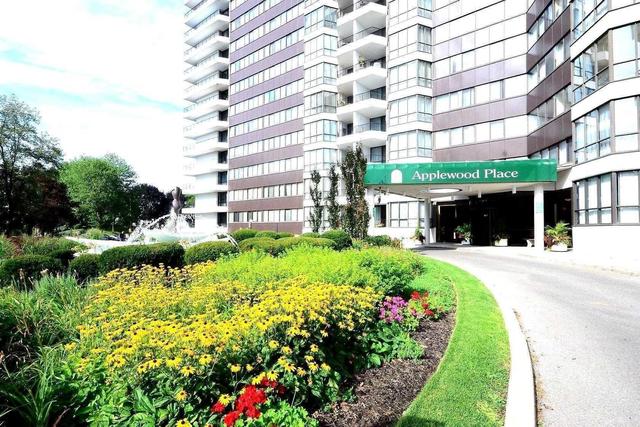 2217 - 1333 Bloor St, Condo with 2 bedrooms, 2 bathrooms and 1 parking in Mississauga ON | Image 1