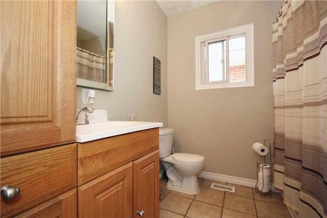 146 Grandview St S, House detached with 3 bedrooms, 2 bathrooms and 2 parking in Oshawa ON | Image 14