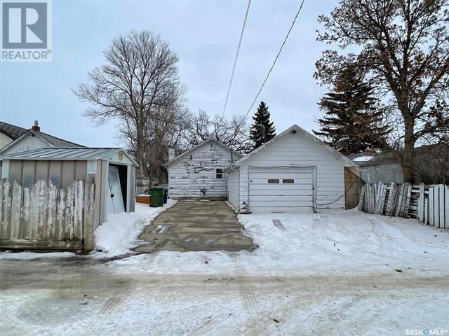 864 9th Avenue Nw, House detached with 1 bedrooms, 1 bathrooms and null parking in Moose Jaw SK | Image 9