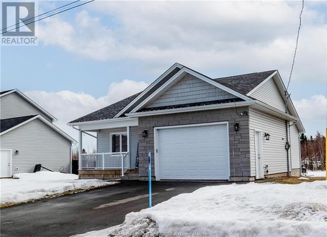 28 Luxor Dr, House detached with 4 bedrooms, 2 bathrooms and null parking in Riverview NB | Image 2