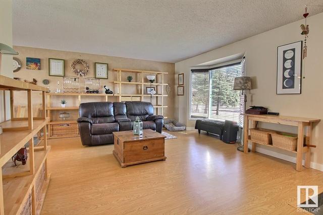 10862 33a Av Nw, House detached with 4 bedrooms, 1 bathrooms and null parking in Edmonton AB | Image 5