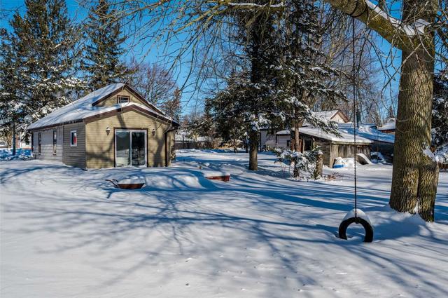 46 Mary St W, House detached with 2 bedrooms, 1 bathrooms and 4 parking in Kawartha Lakes ON | Image 30