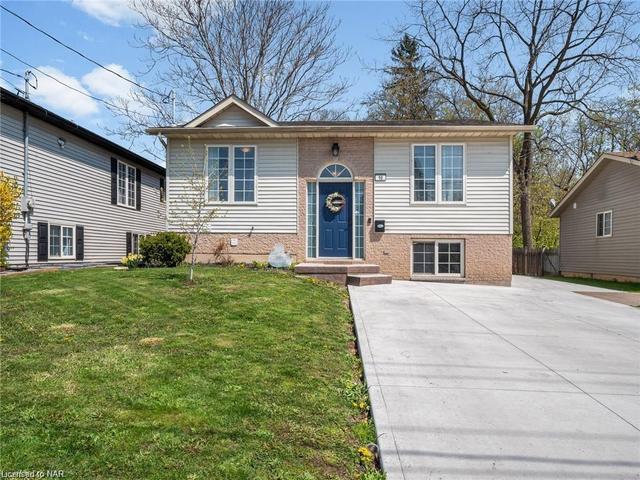 10 Hartzel Road, House detached with 4 bedrooms, 2 bathrooms and null parking in St. Catharines ON | Image 1