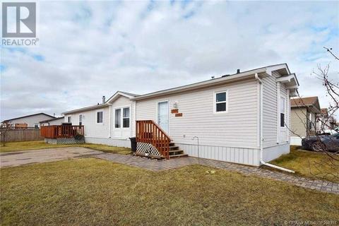 8902 89 Street, House other with 3 bedrooms, 2 bathrooms and 2 parking in Grande Prairie AB | Card Image