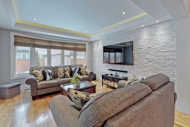 19 Hiram Johnson Rd, House detached with 3 bedrooms, 4 bathrooms and 6 parking in Whitchurch Stouffville ON | Image 39