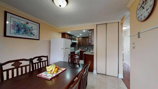 60 Franklin Crt, Townhouse with 3 bedrooms, 2 bathrooms and 2 parking in Brampton ON | Image 10