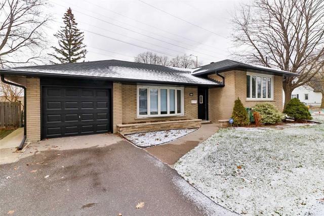 1349 Melton Dr, House detached with 3 bedrooms, 2 bathrooms and 8 parking in Mississauga ON | Image 1