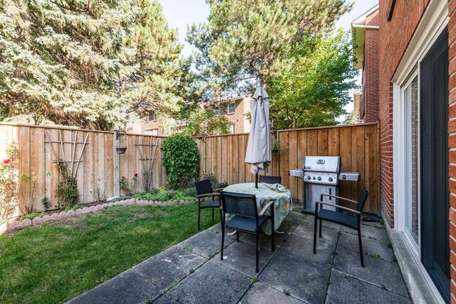 352 Simonston Blvd, Townhouse with 3 bedrooms, 3 bathrooms and 2 parking in Markham ON | Image 16