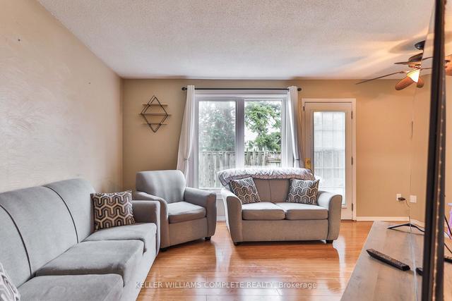 58 - 33 Rochelle Ave E, Townhouse with 3 bedrooms, 2 bathrooms and 2 parking in Hamilton ON | Image 29
