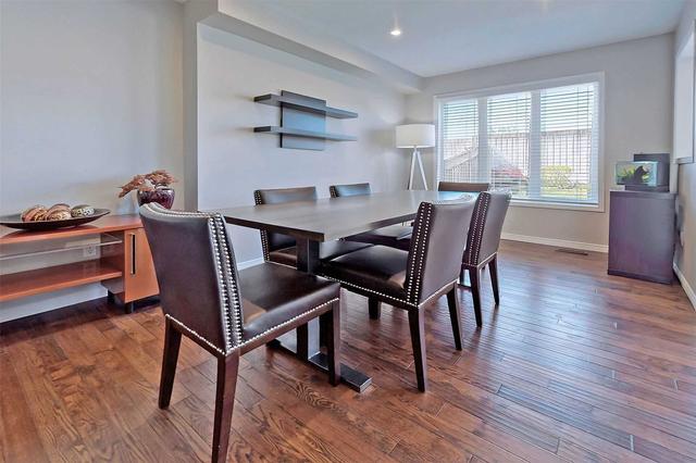 26 Charcoal Way, House attached with 3 bedrooms, 4 bathrooms and 3 parking in Brampton ON | Image 4