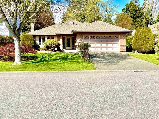 12619 24a Avenue, House detached with 3 bedrooms, 2 bathrooms and 4 parking in Surrey BC | Image 2