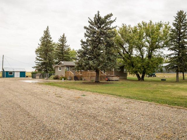 94070 Rge Rd 21 0, House detached with 4 bedrooms, 2 bathrooms and 10 parking in Lethbridge County AB | Image 11