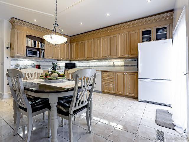 263 Crawford St, House semidetached with 4 bedrooms, 3 bathrooms and 2 parking in Toronto ON | Image 13
