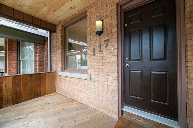 117 Leslie St, House semidetached with 2 bedrooms, 2 bathrooms and 1 parking in Toronto ON | Image 34