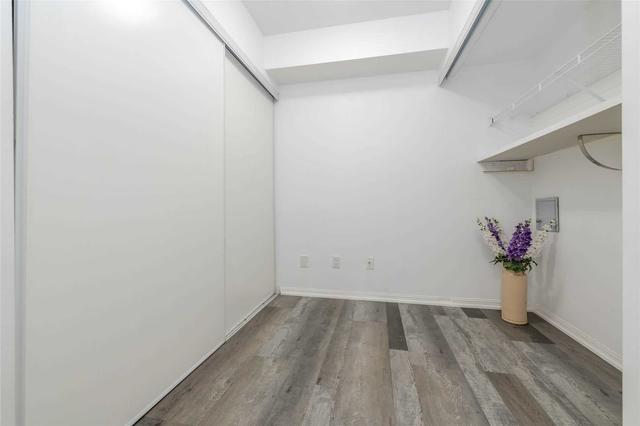 th 503 - 25 Laidlaw St, Townhouse with 3 bedrooms, 3 bathrooms and 1 parking in Toronto ON | Image 21