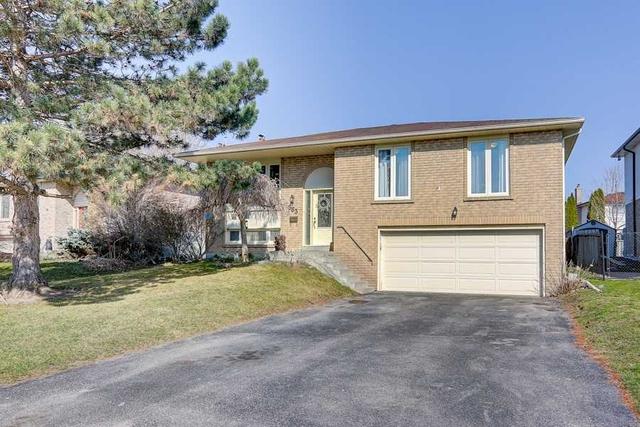 583 Haines Rd W, House detached with 3 bedrooms, 3 bathrooms and 6 parking in Newmarket ON | Image 1