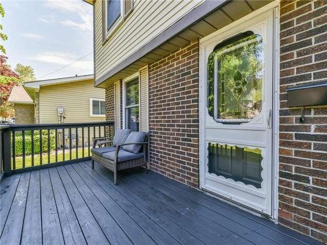 877 Finley Ave, House detached with 3 bedrooms, 2 bathrooms and 4 parking in Ajax ON | Image 3