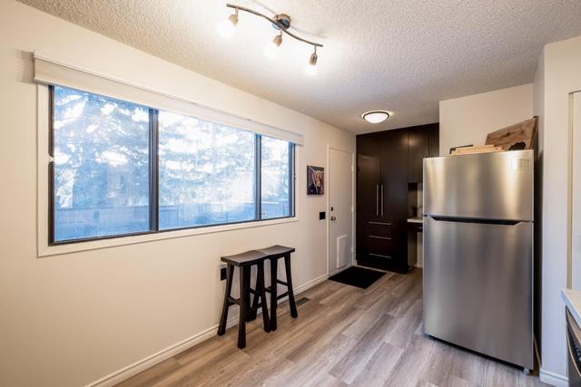 107 - 2300 Oakmoor Drive Sw, Home with 3 bedrooms, 1 bathrooms and 1 parking in Calgary AB | Image 13