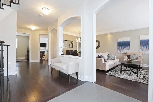 42 Bayern Dr, House detached with 5 bedrooms, 4 bathrooms and 2 parking in Whitby ON | Image 3