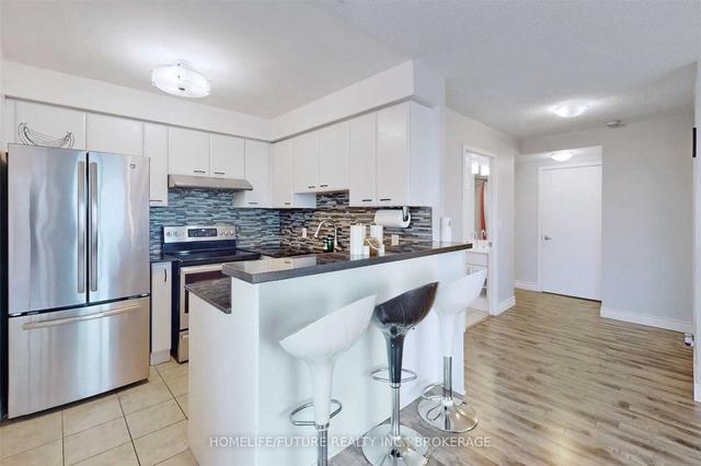 2903 - 38 Lee Centre Dr, Condo with 2 bedrooms, 2 bathrooms and 1 parking in Toronto ON | Image 8