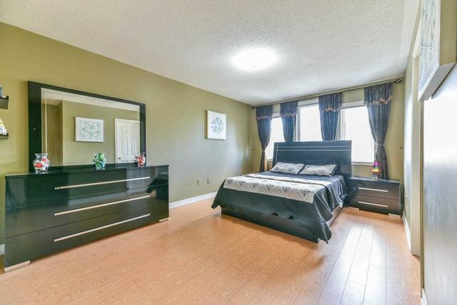 20 - 21 East View Gate, House attached with 3 bedrooms, 4 bathrooms and 3 parking in Brampton ON | Image 7