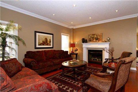 3297 Topeka Dr, House detached with 5 bedrooms, 4 bathrooms and 2 parking in Mississauga ON | Image 8