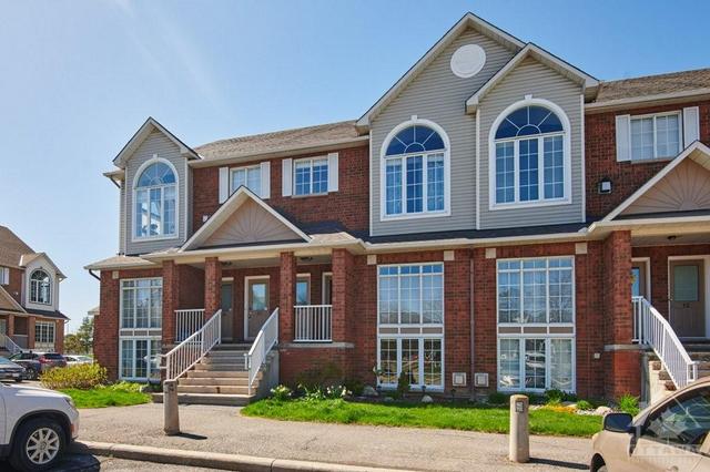 14 Briston Private, House attached with 2 bedrooms, 2 bathrooms and 1 parking in Ottawa ON | Image 1