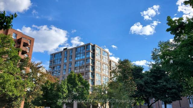 903 - 65 Scadding Ave, Condo with 2 bedrooms, 1 bathrooms and 1 parking in Toronto ON | Image 1