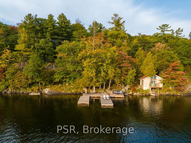 1-1356 & 1357 Peninsula Rd, House detached with 3 bedrooms, 1 bathrooms and 3 parking in Muskoka Lakes ON | Image 1