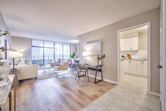 402 - 135 Marlee Ave, Condo with 2 bedrooms, 2 bathrooms and 1 parking in Toronto ON | Image 32