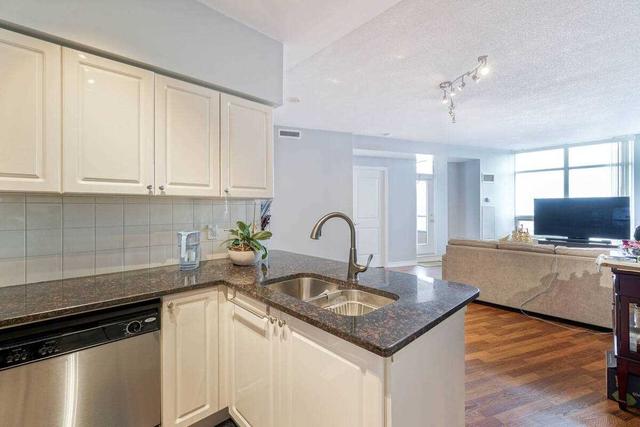 901 - 9225 Jane St, Condo with 1 bedrooms, 1 bathrooms and 1 parking in Vaughan ON | Image 2