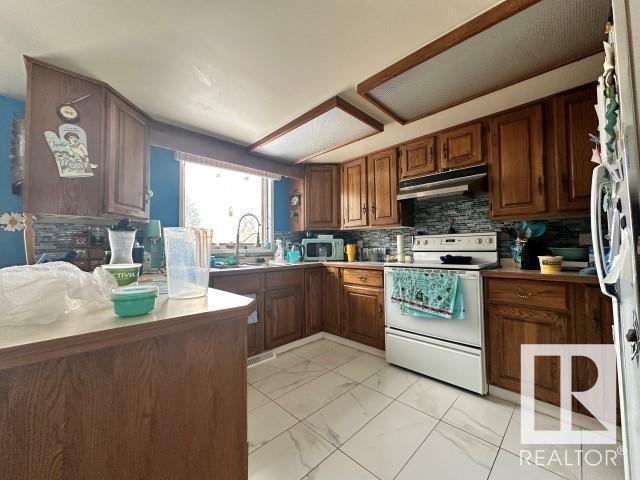 16 Groat Cr, House detached with 3 bedrooms, 2 bathrooms and 4 parking in Spruce Grove AB | Image 6