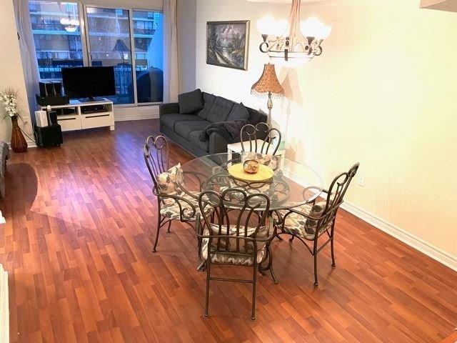 324 - 2 Valhalla Inn Rd, Condo with 3 bedrooms, 3 bathrooms and 2 parking in Toronto ON | Image 7