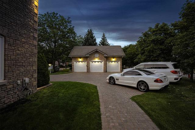 1918 Royal Credit Blvd, House detached with 4 bedrooms, 5 bathrooms and 8 parking in Mississauga ON | Image 3