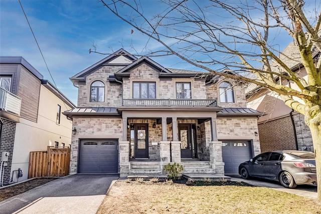 38 Cayuga Ave, House semidetached with 4 bedrooms, 4 bathrooms and 3 parking in Mississauga ON | Image 1