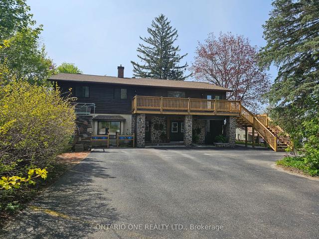811 Bay St, House detached with 6 bedrooms, 3 bathrooms and 8 parking in Gravenhurst ON | Image 25