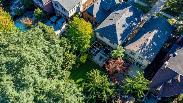 210 Bessborough Dr, House detached with 4 bedrooms, 4 bathrooms and 3 parking in Toronto ON | Image 33