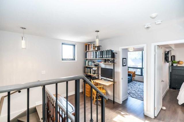 211 - 441 Jane St, Townhouse with 2 bedrooms, 2 bathrooms and 2 parking in Toronto ON | Image 9