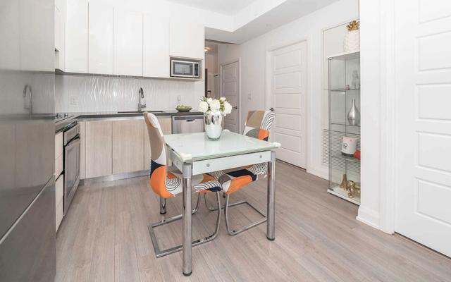 2103 - 15 Water Walk Dr, Condo with 1 bedrooms, 1 bathrooms and 1 parking in Markham ON | Image 6